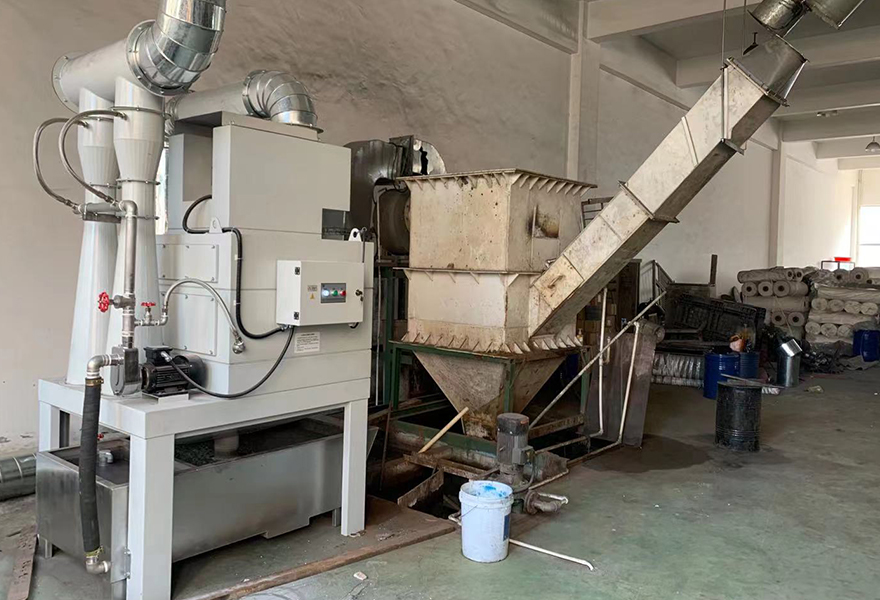 機床自動拋光（guāng）除塵